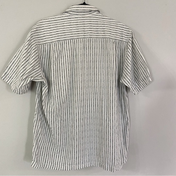 Tommy Bahama Short Sleeve Button Up Shirt Size Small - Picture 4 of 5